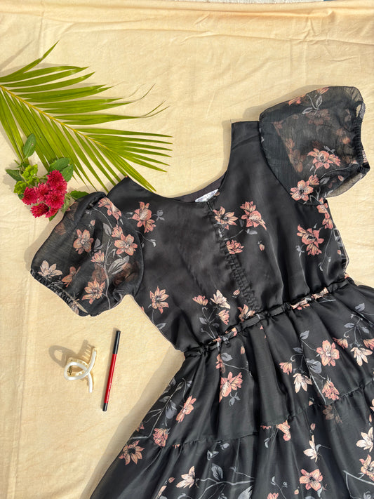 Black flower - Chiffon - Feeding