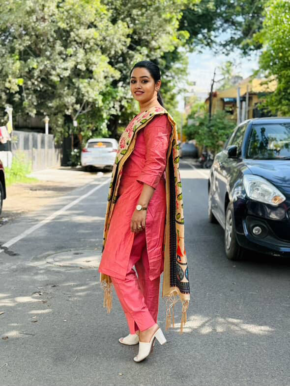 Rose Gold Elegance – 3-Piece Luxury Ensemble