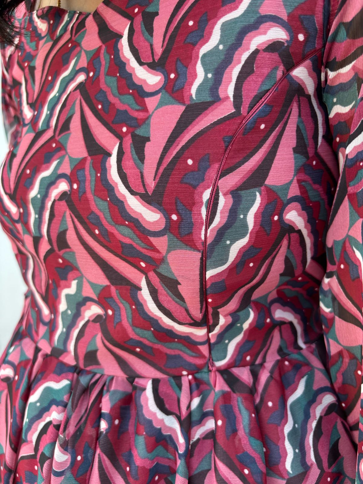 Wine-Pink Feeding chiffon gown