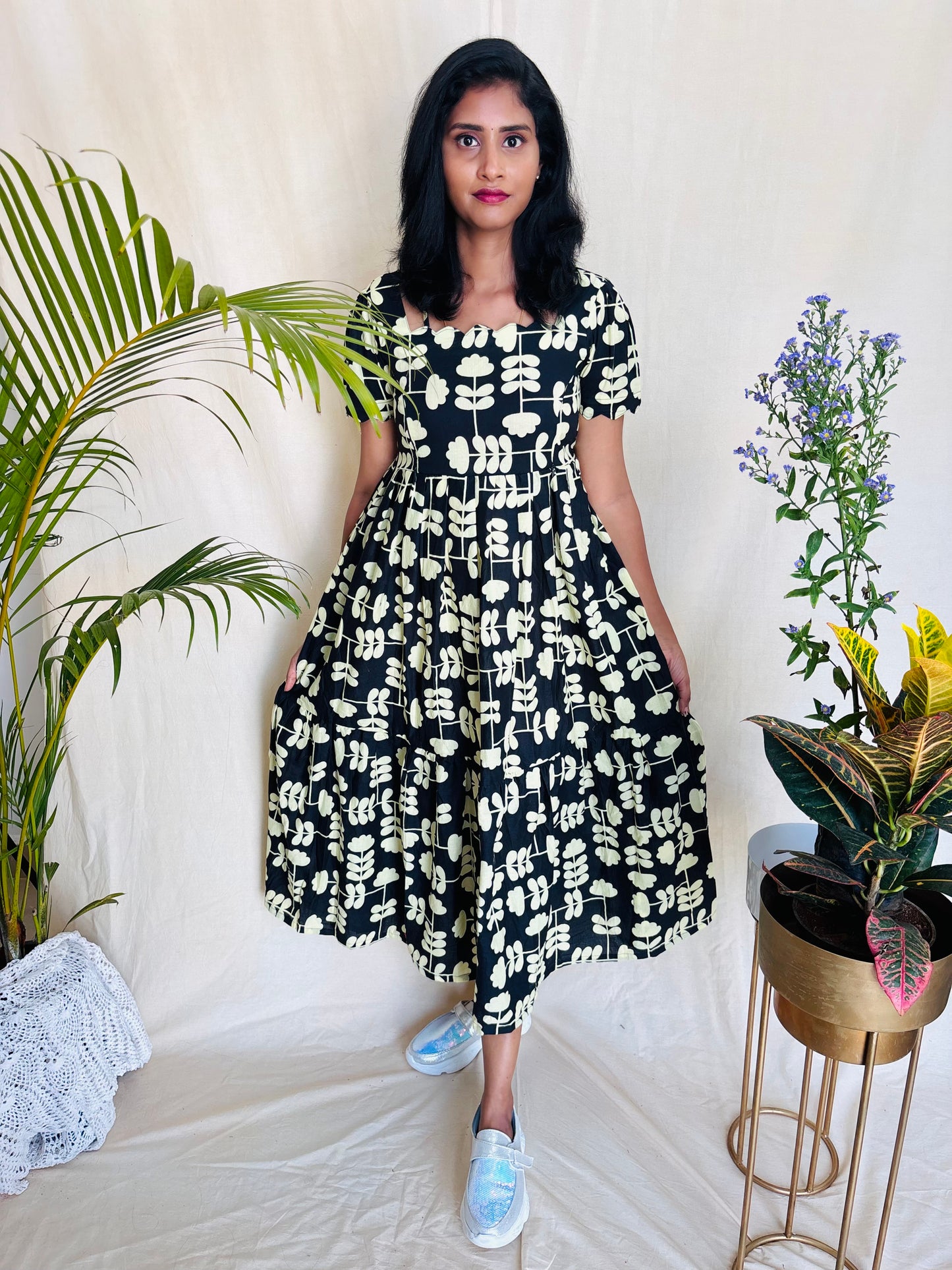 Night Garden Grace – Black & Cream Leaf Print Feeding Dress