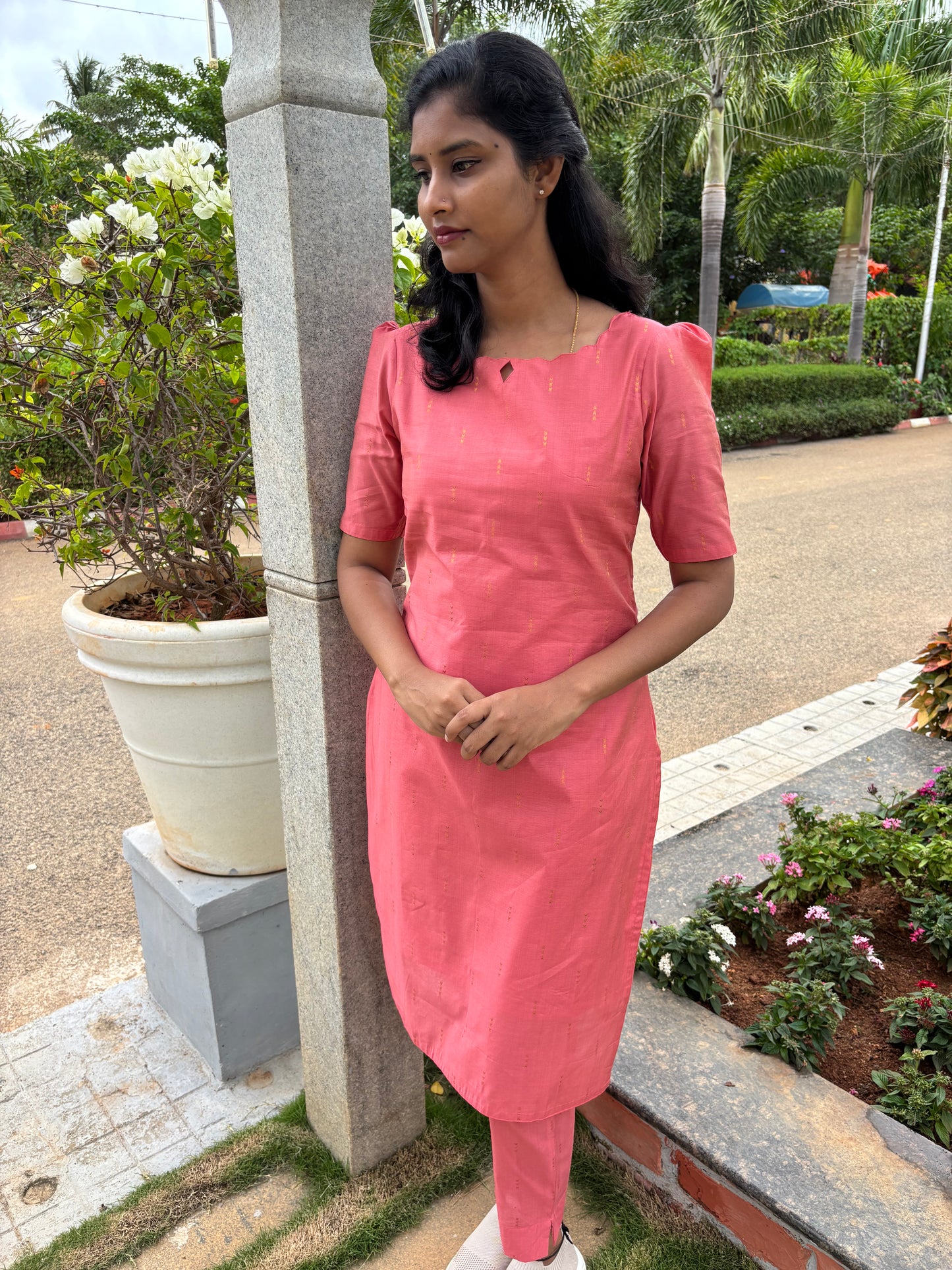 Rose Gold Elegance – 3-Piece Luxury Ensemble