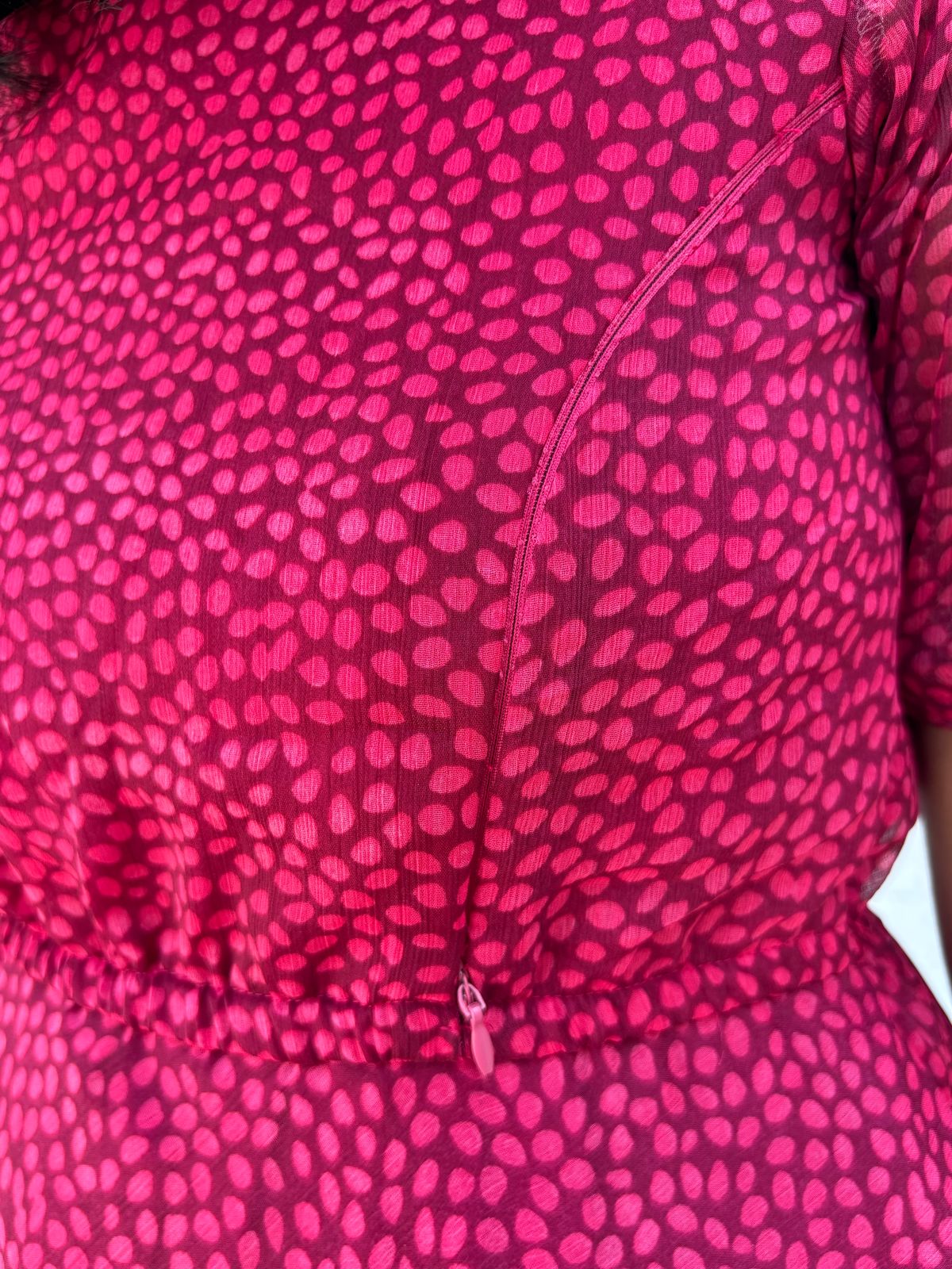 Meganta-Pink Dotted Feeding Gown